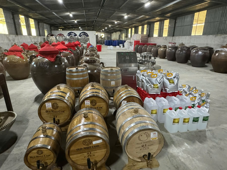 Rượu Ph&uacute;c Nguy&ecirc;n Nghệ An